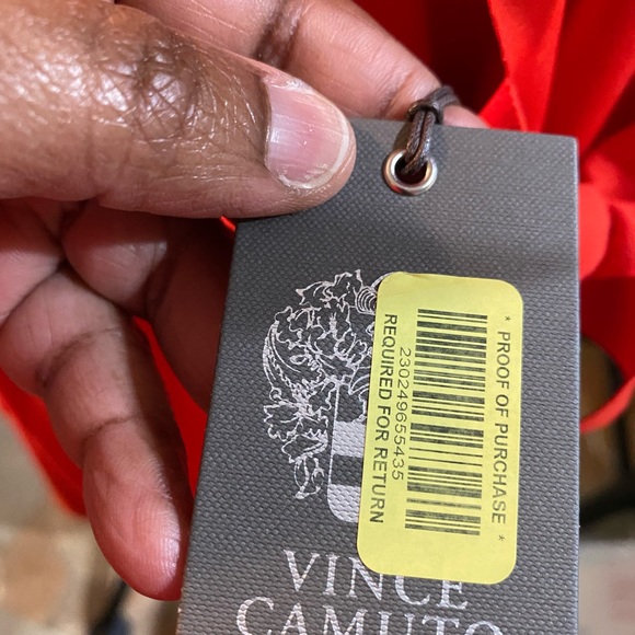 BEAUTIFUL - Picture 4 of 5